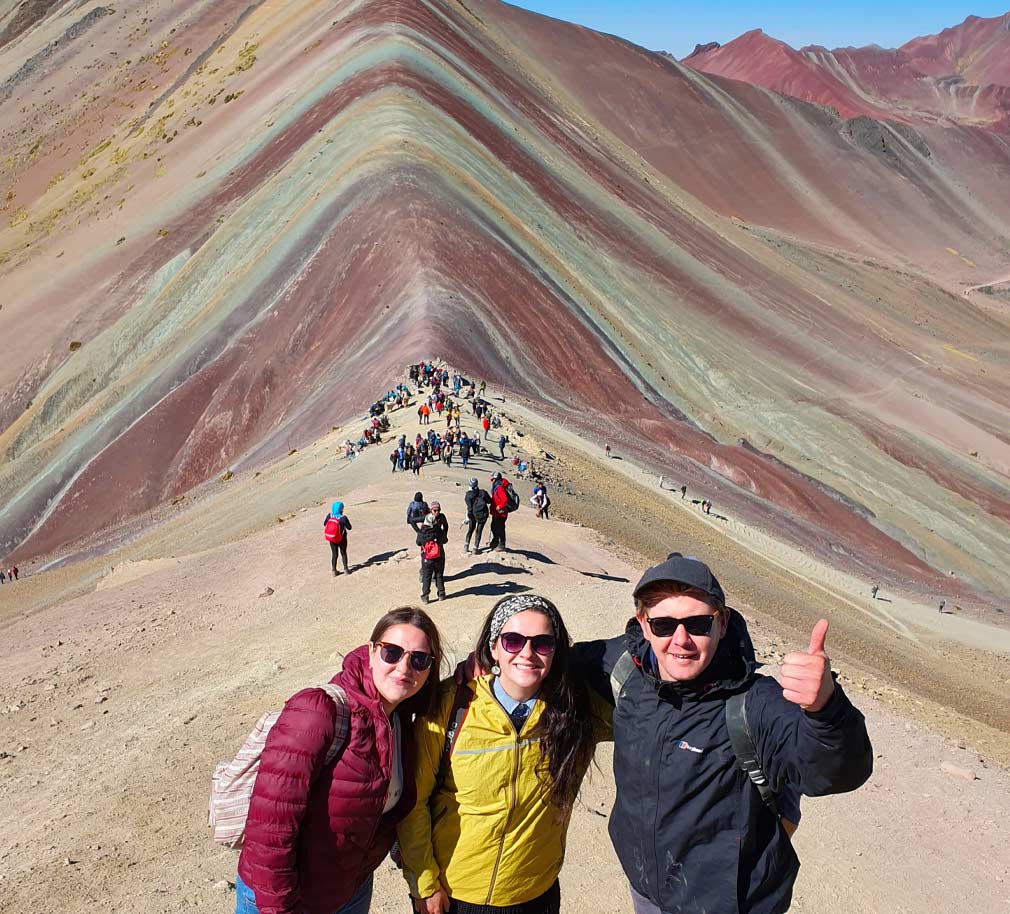 rainbow mountain guided tour